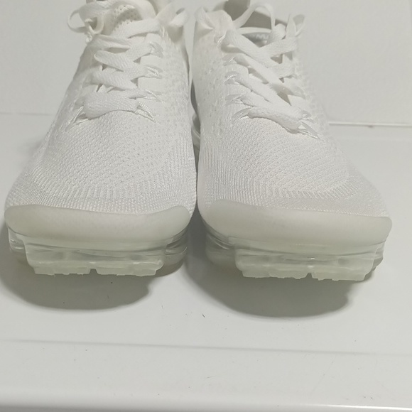 Nike Vapormax - Picture 6 of 13
